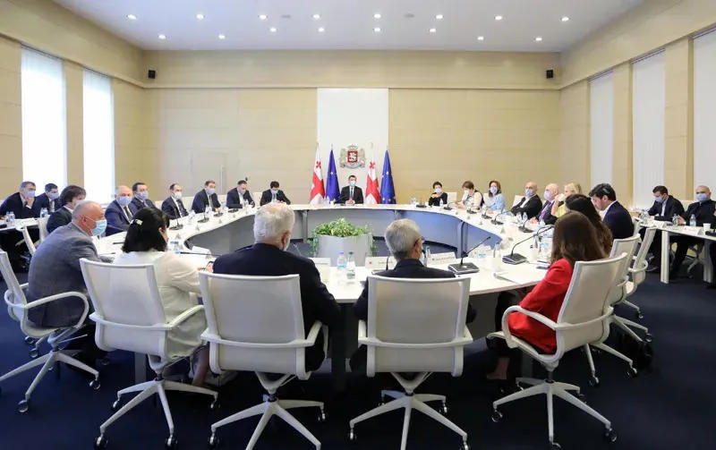 მთავარობის სხდომები მედიის გარეშე გაიმართება