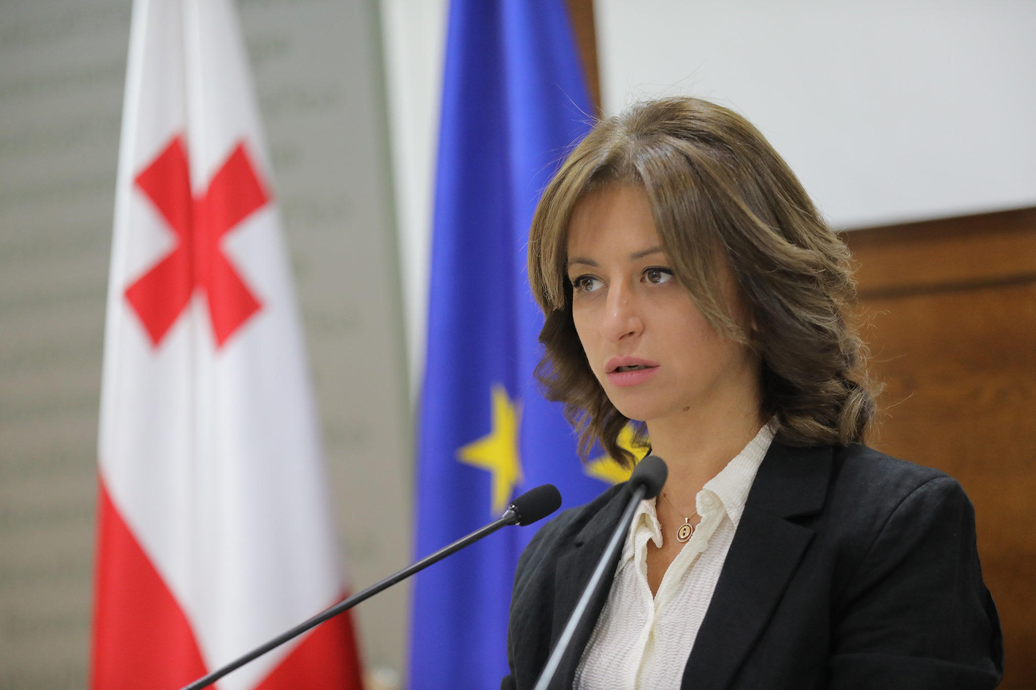 კორონავირუსით ინფიცირებული პაციენტების გარკვეული ნაწილის საკარანტინო სივრცეში მკურნალობა დღეიდან დაიწყება