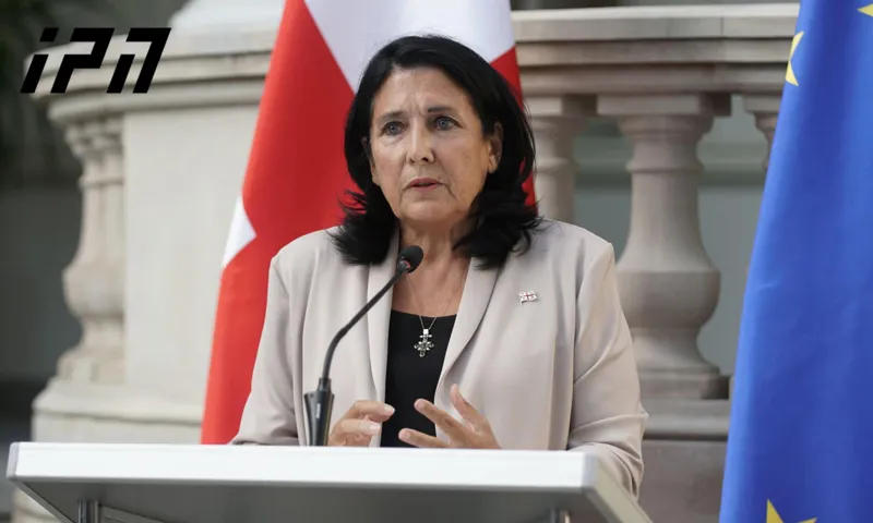 პრეზიდენტის სასახლეში სალომე ზურაბიშვილის ბრიფინგი ჩაინიშნა