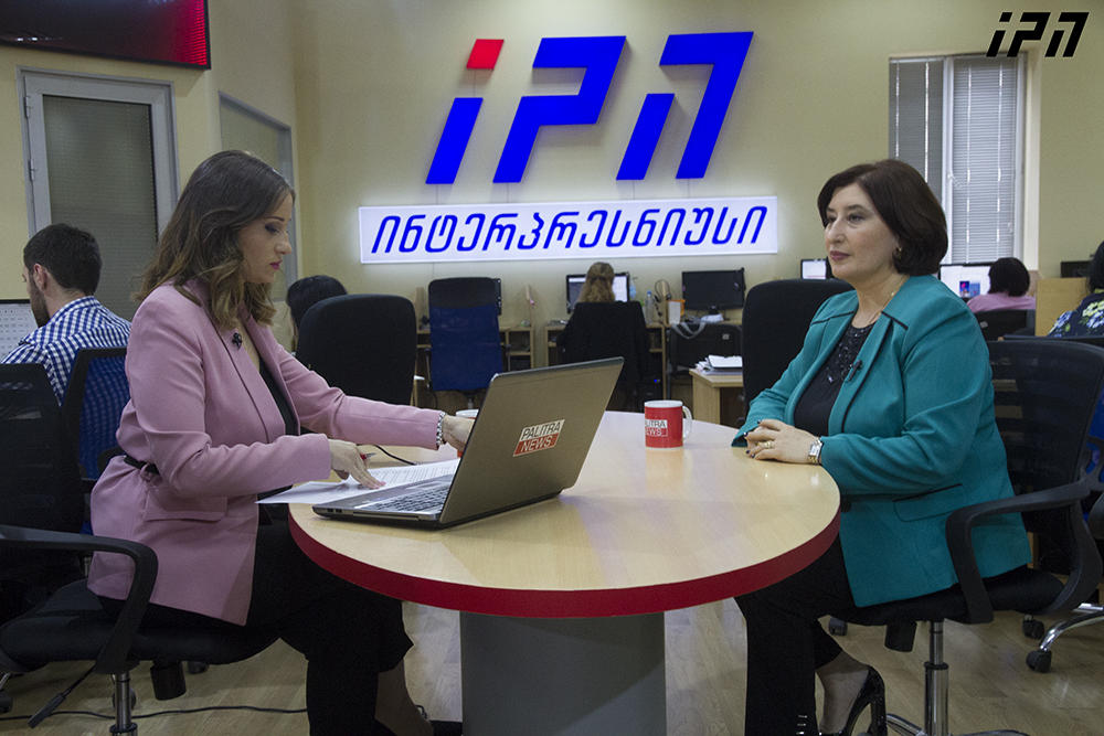 თამარ ჟვანიას განცხადებით, არჩევნების დღეს თერმოსკრინინგი, სავარაუდოდ, არ ჩატარდება, რადგან ტემპერატურის მქონე ამომრჩევლებისთვის ცალკე სივრცის გამოყოფა არ განიხილება