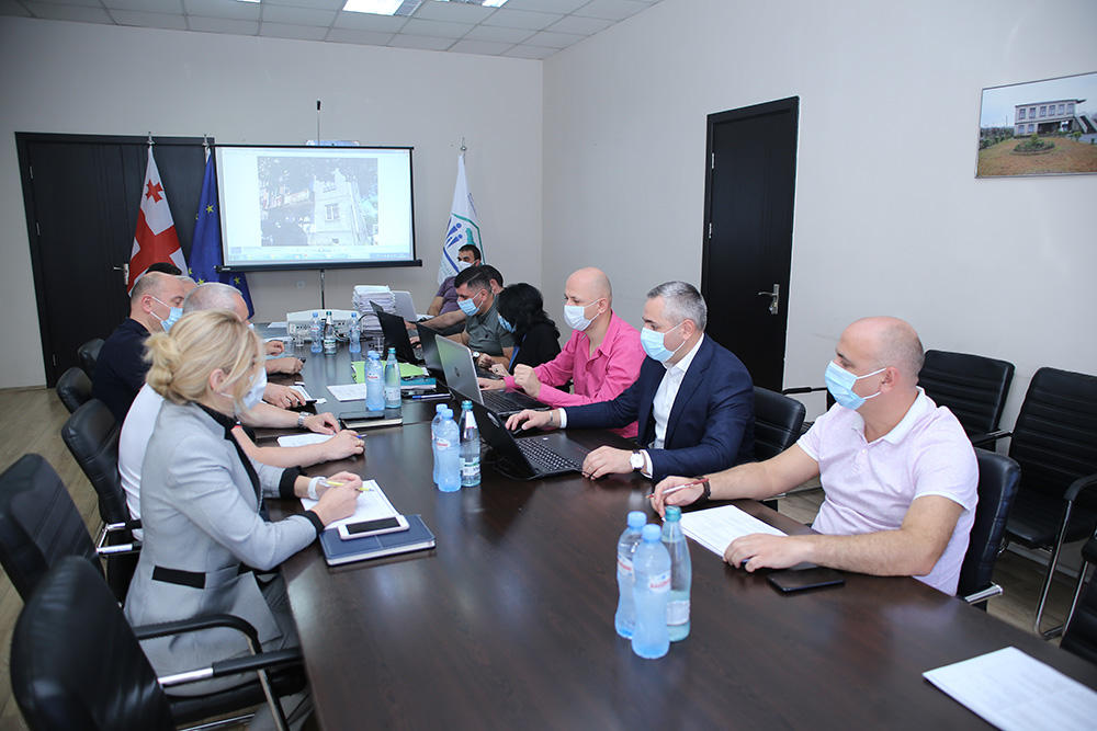 დევნილთა სააგენტო 278 დევნილ ოჯახს სახლს შეუსყიდის