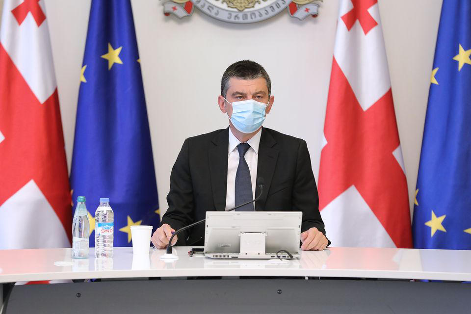 პრემიერი - უნდა ვისწავლოთ ვირუსთან ერთად ცხოვრება, რაც მარტივი წესების დაცვას ნიშნავს - ვატაროთ პირბადე, დავიცვათ დისტანცია და ჰიგიენის ნორმები