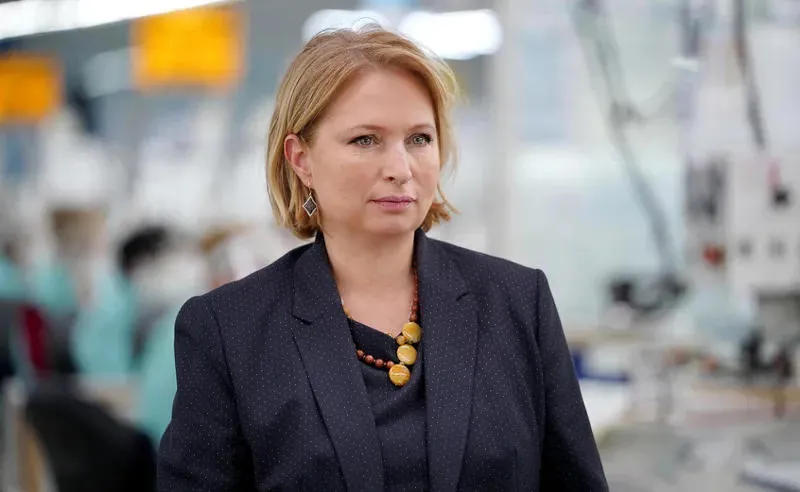 Натия Турнава – В ближайшие дни мы примем решение о восстановлении регулярных полетов Wizz Air, переговоры о том, в какой последовательности  возобновятся полеты, ведутся и с Ryanair