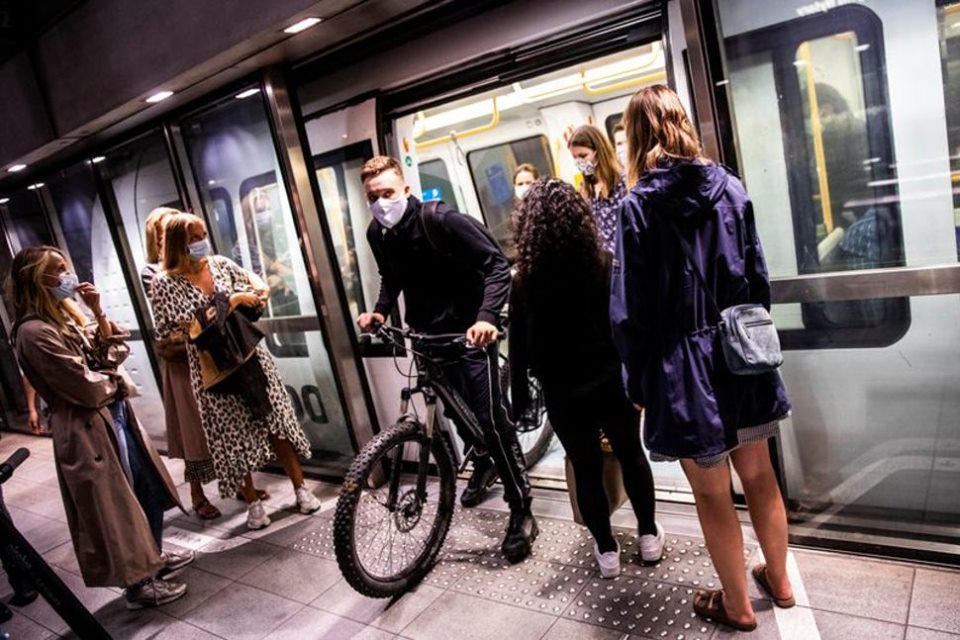 დანია კორონავირუსთან დაკავშირებით ახალ შეზღუდვებს აწესებს