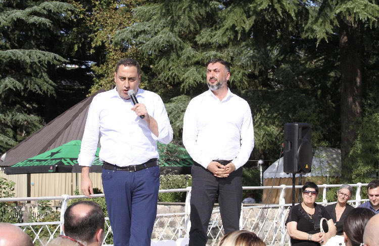 გიორგი ვაშაძემ "სტრატეგია აღმაშენებელის" ქუთაისის მერობის კანდიდატად ანდრო ლოსაბერიძე წარადგინა