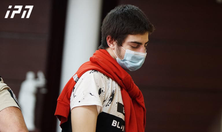 ვახტანგ ჩიქოვანი შაქარაშვილის მშობლებს - ნამდვილად გინდათ თქვენი შვილის მკვლელობის ბრალდებით უდანაშაულო ხალხი გაგვასამართლონ? - ექსკლუზივი