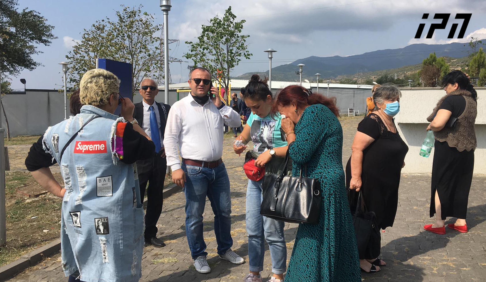 გლდანის N 8 დაწესებულებასთან, ციხის უფროსის თანამდებობიდან გადაყენების მოთხოვნით საპროტესტო აქცია გაიმართა