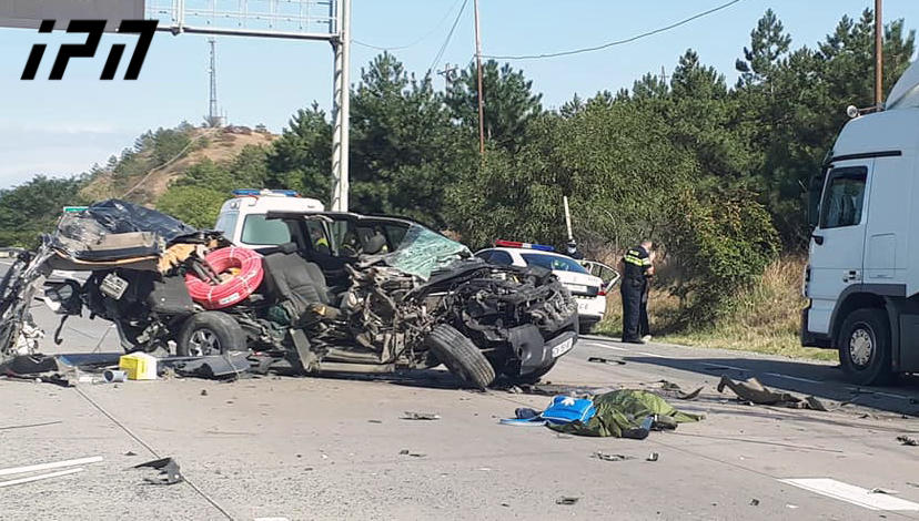 გორთან, ავტობანზე ტრაილერის და ჯიპის შეჯახების შედეგად ორი ადამიანი დაიღუპა