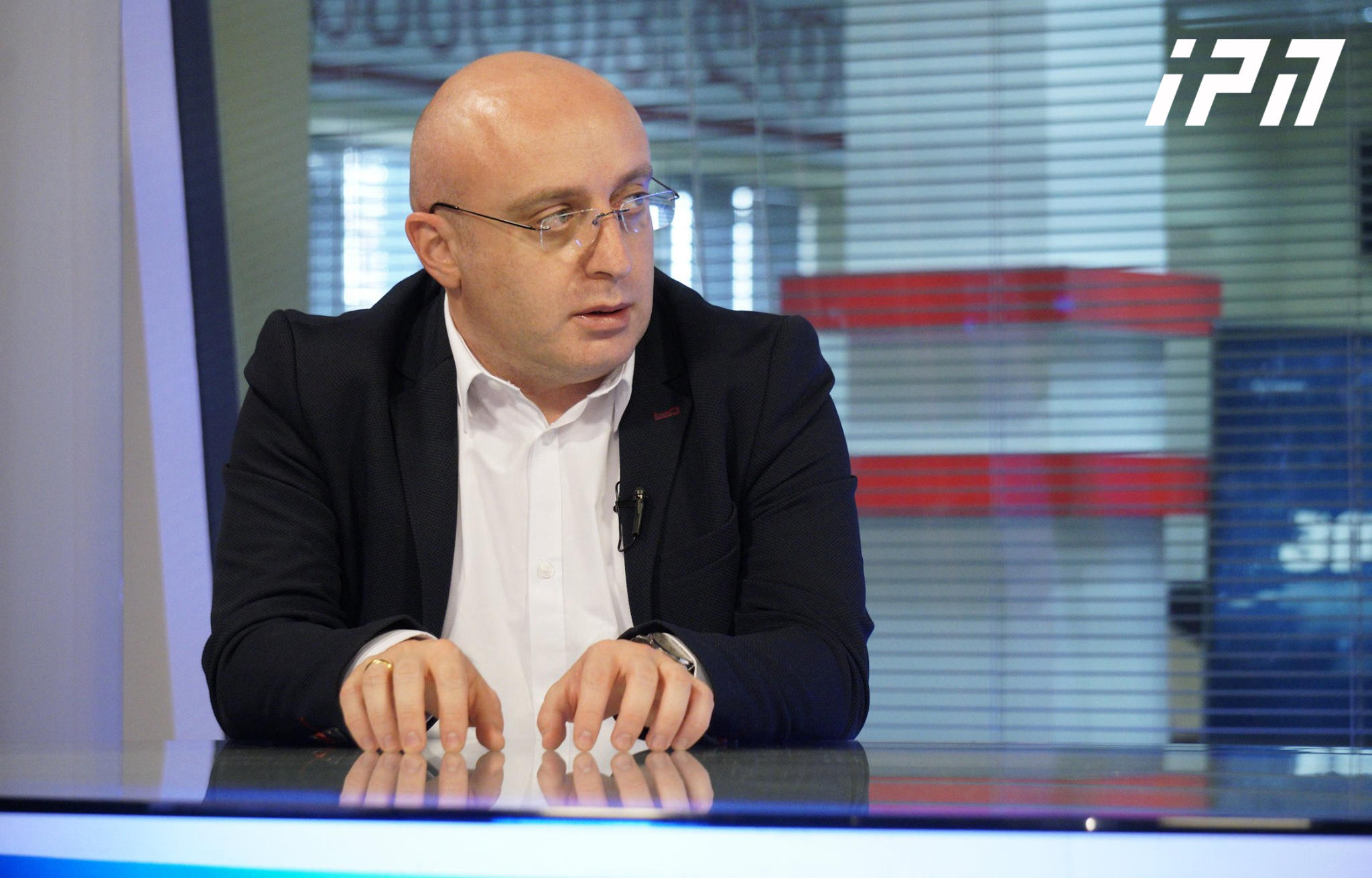 პროკურატურა - გრიგოლ ლილუაშვილი მფარველობას უწევდა საბავშვო ბაგა-ბაღების მართვის სააგენტოს ყოფილ დირექტორს, კახა გვანცელაძეს, რომელიც ქრთამის სახით განსაკუთრებით დიდი ოდენობის თანხებს, ე.წ. „ატკატებს“ იღებდა