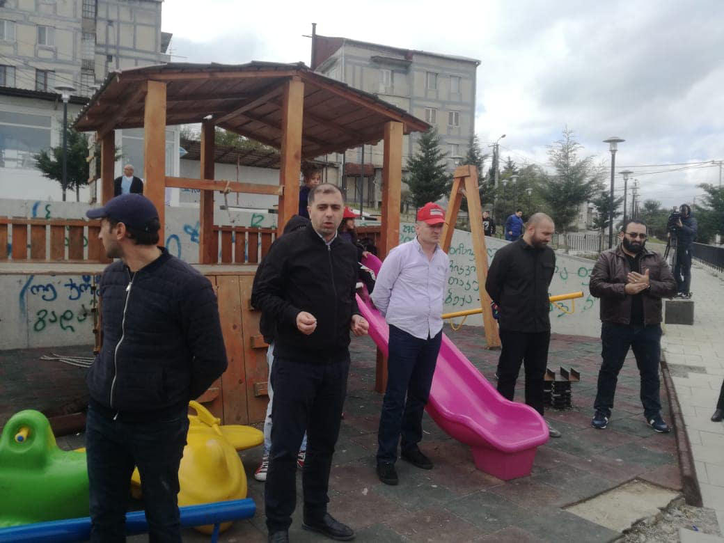 „თავისუფალი საქართველოს“ ლიდერები ტაბახმელაში მხარდამჭერებს შეხვდნენ