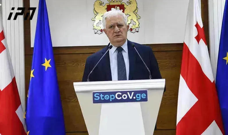 ამირან გამყრელიძის განცხადებით, ქვეყნის მაშტაბით დღეის მდგომარეობით, კლინიკებში დაახლოებით 800-900 საწოლია თავისუფალი