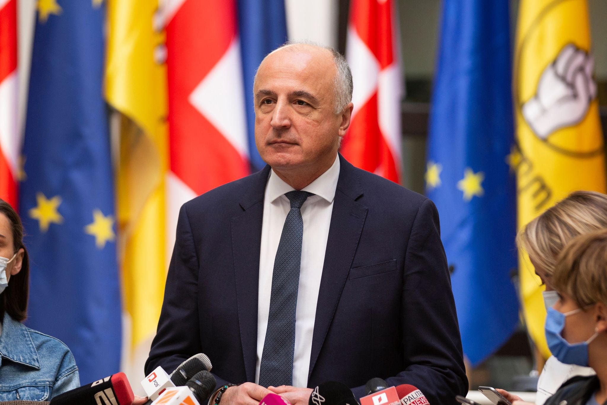 ბადრი ჯაფარიძე - მამუკა ხაზარაძე თავს კარგად გრძნობს და შემართებითაა, ყველა იმ ადამიანს, ვისთანაც ბოლო დღეებში ჰქონდა შეხება, ტესტირება ჩაუტარდება