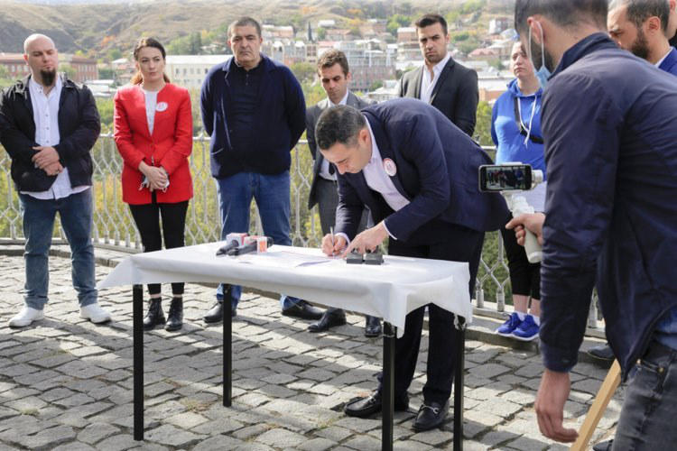 გიორგი ვაშაძემ მცირე და საშუალო ბიზნესის წარმომადგენლებთან შეხვედრა გამართა