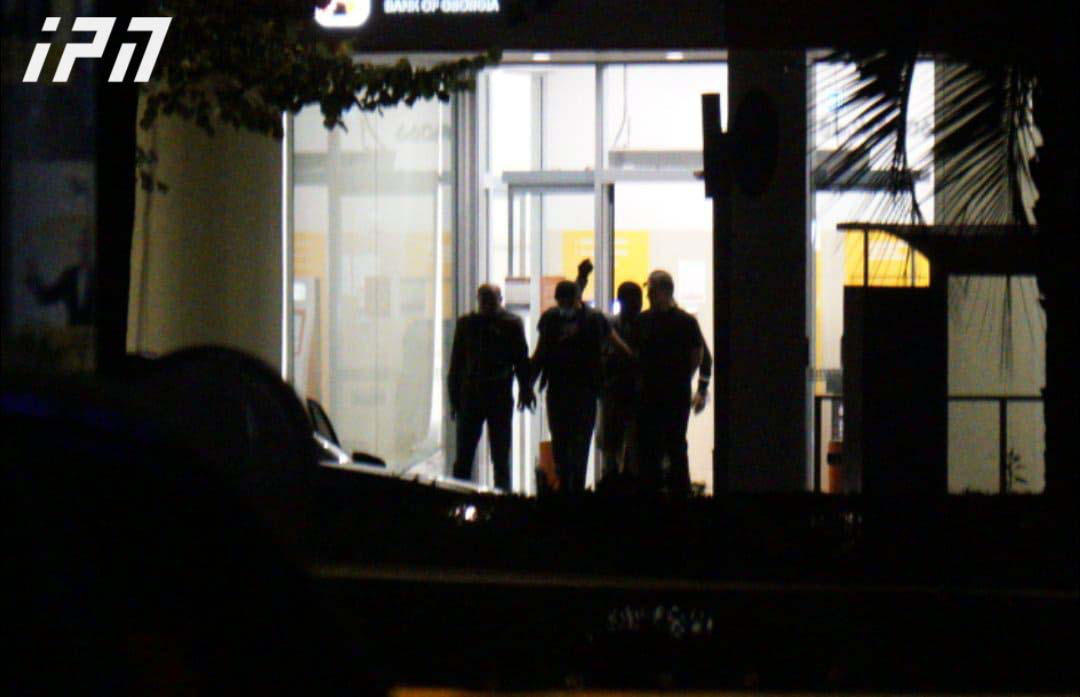 ზუგდიდში "საქართველოს ბანკზე" მომხდარ თავდასხმასთან დაკავშირებით ახალი კადრები გავრცელდა