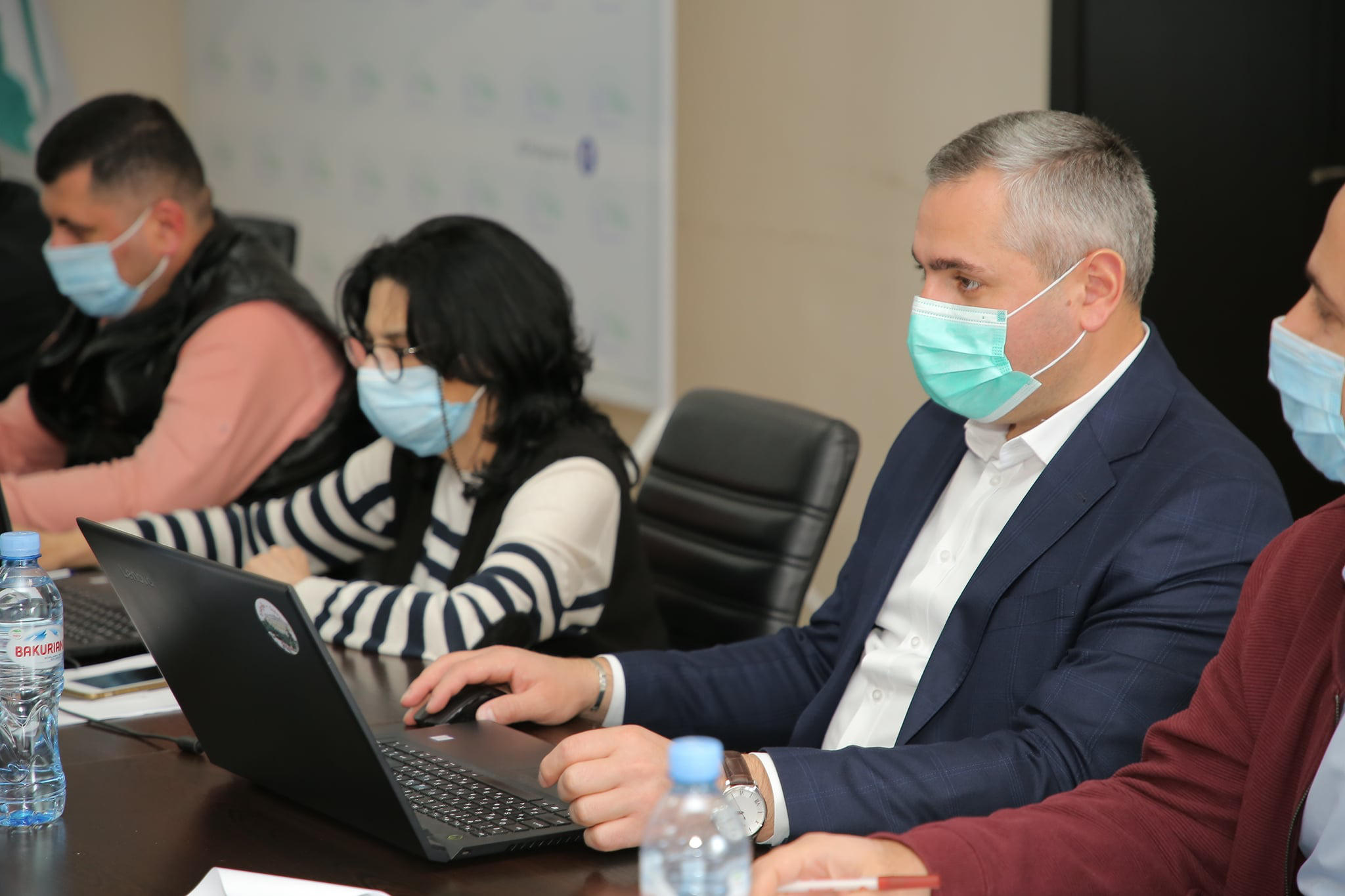 დევნილთა სააგენტო სოფლად სახლს 512 დევნილ ოჯახს შეუსყიდის