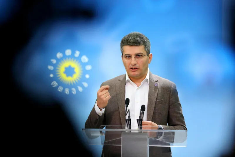 Мамука Мдинарадзе – Михаил Саакашвили вошел в роль и играет роль лица, обладающего влиянием