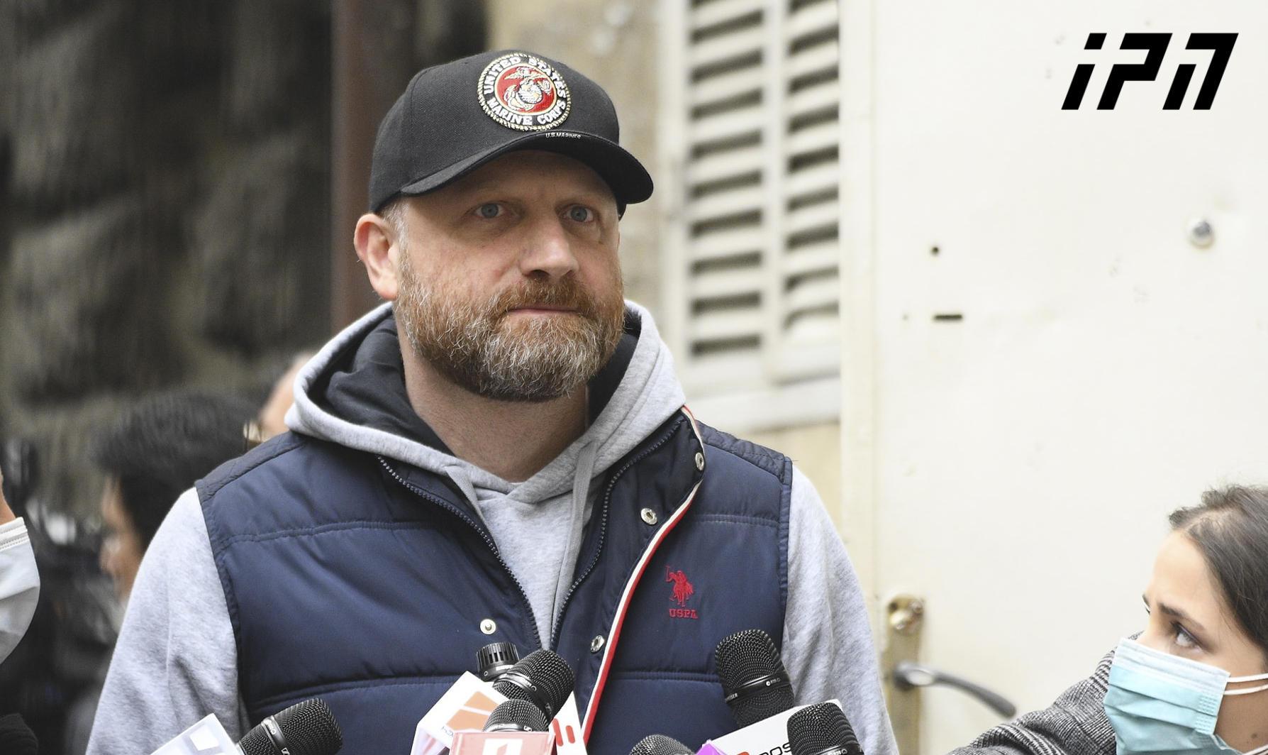 Зура Джапаридзе – У меня была коммуникация с Яго, Сандро, Вахо и я предлагал  расстаться в цивилизованной форме - У нас остаются имя и страница, у них - Библейская свобода с ее доходами, мебелью, инвентарем, в ответ я получил: «Успокойся»