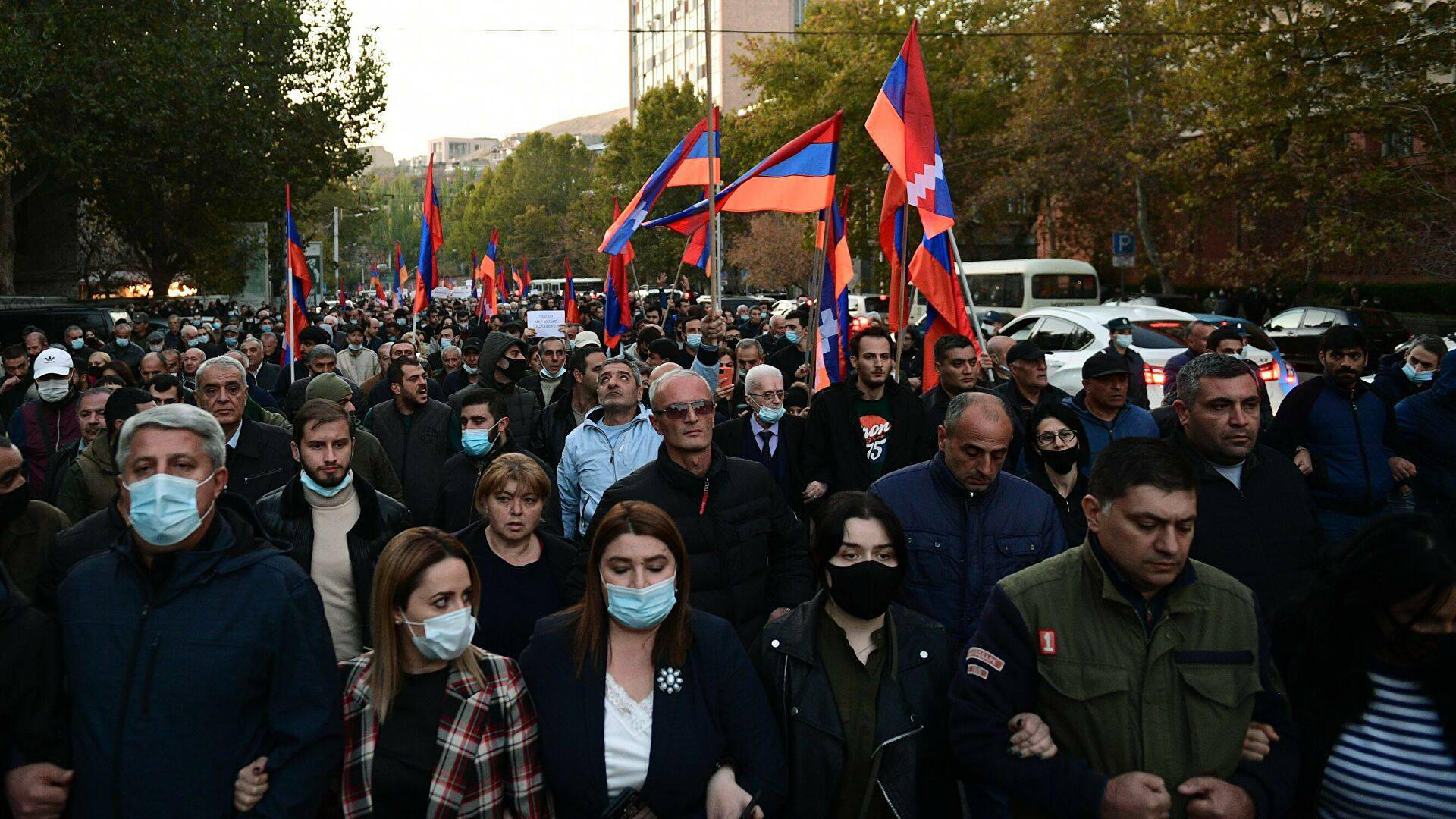 ერევანში ნიკოლ ფაშინიანის გადადგომის მოთხოვნით საპროტესტო აქცია მიმდინარეობს