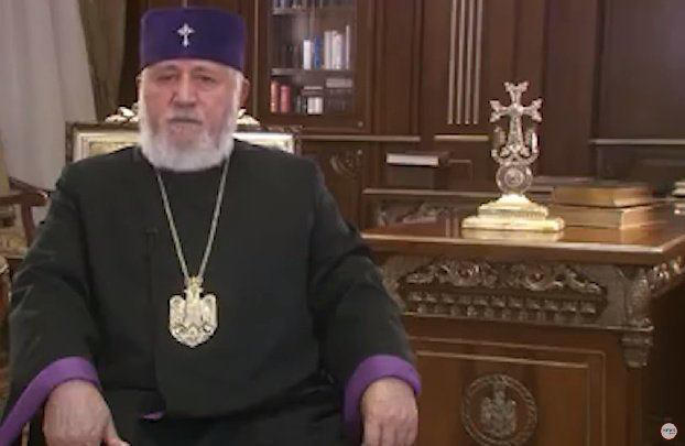 სომხური სამოციქულო ეკლესიის წინამძღვარი ნიკოლ ფაშინიანს გადადგომისკენ, პარლამენტს კი ახალი პრემიერის არჩევისკენ მოუწოდებს