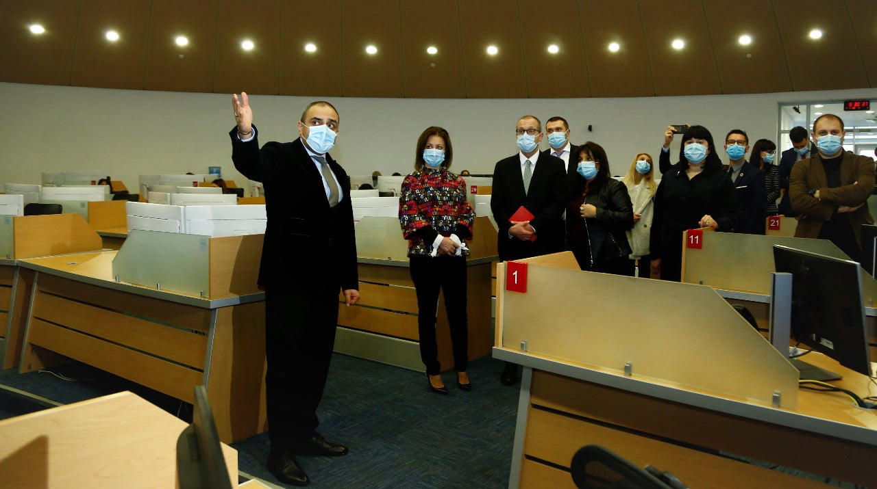 ჰანს კლუგე - ჩემზე უდიდესი შთაბეჭდილება მოახდინა 112-ში ნანახმა, თავად გავხდი მოწმე იმ უდიდესი ძალისხმევის, რასაც აქ სწევენ, რომ არც ერთი ზარი არ დარჩეს პასუხგაუცემელი