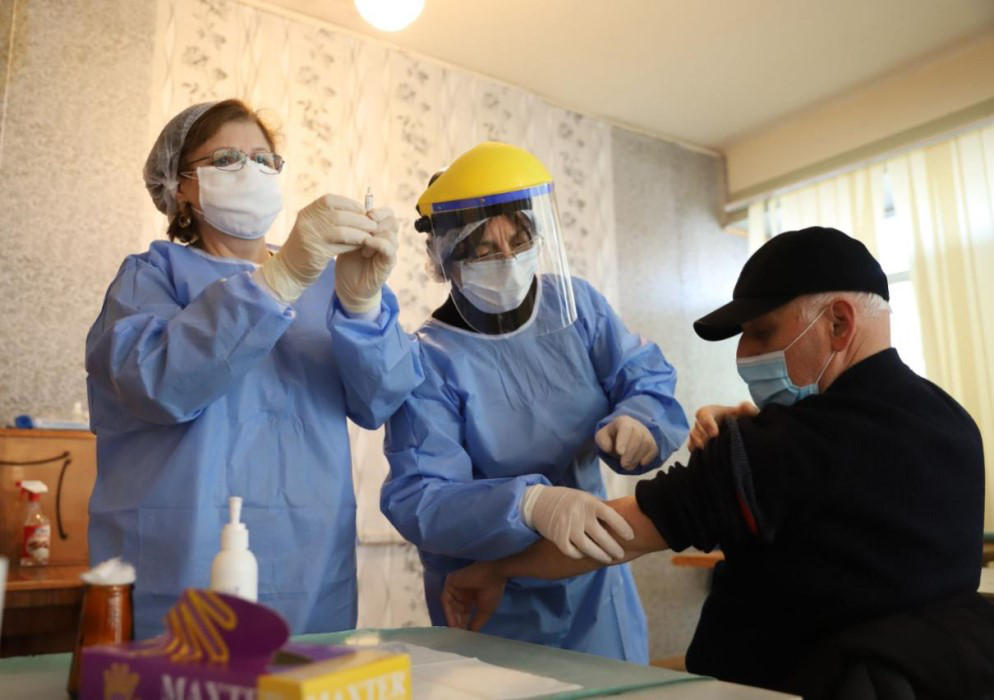 თბილისის კომპაქტურ ჩასახლებებში მცხოვრებ აფხაზეთიდან დევნილებს COVID-19-ის ტესტირება და სეზონური გრიპის ვაქცინაცია ჩაუტარდათ