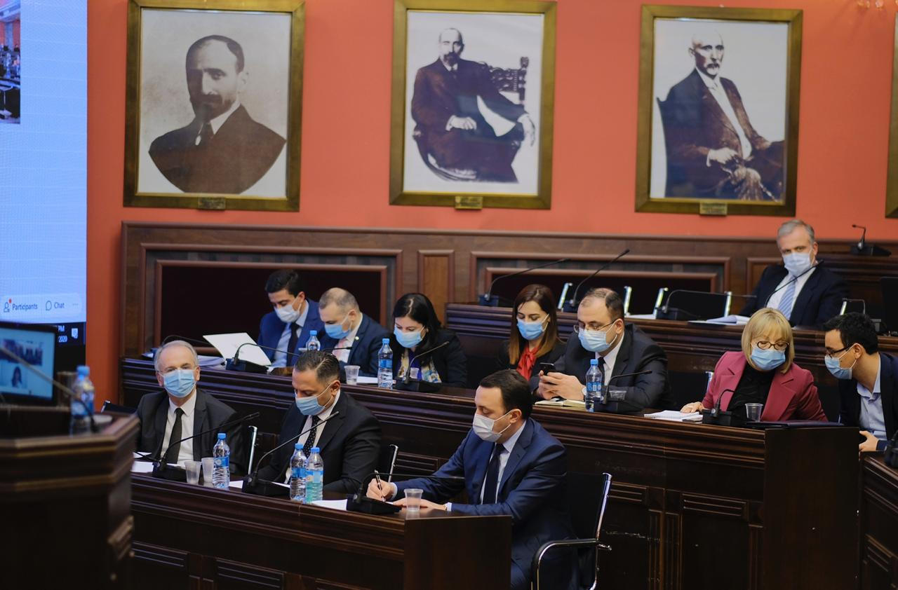 ირაკლი ღარიბაშვილის განცხადებით, 2020 წელს თავდაცვის ბიუჯეტიდან გამოყოფილი 100 მილიონი ლარით დაახლოებით 250 ობიექტი, ყაზარმა და სასადილო რეაბილიტირდა