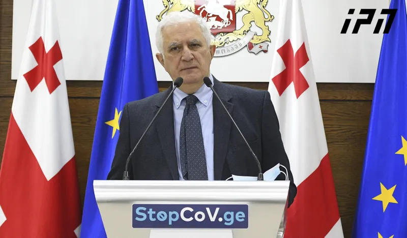 ამირან გამყრელიძის განცხადებით, საქართველო იმ ქვეყნებს შორისაა, რომელსაც „კოვაქსიდან“ „ფაიზერის“ ვაქცინის პირველი დოზები მიეწოდება