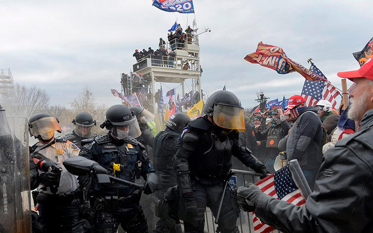 Two Cabinet member announces resignation over Trump's response to riot