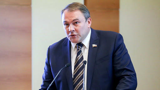 რუსეთის დელეგაციის წევრი - უკრაინისა და საქართველოს ხელისუფლებებმა, თავის დროზე, გამოიყენოს ძალა თავისი მოსახლეობის წინააღმდეგ და სამუდამოდ დაკარგეს ის ტერიტორიები, რომლებზეც სინანულით საუბრობენ