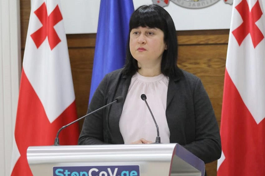 თამარ გაბუნია - „ფაიზერის“ ვაქცინა 19 წლის ზემოთ პირებისთვის არის რეკომენდირებული, „ასტრაზენეკას“ შემთხვევაში მითითებულია 16 წლის ზემოთ ასაკი