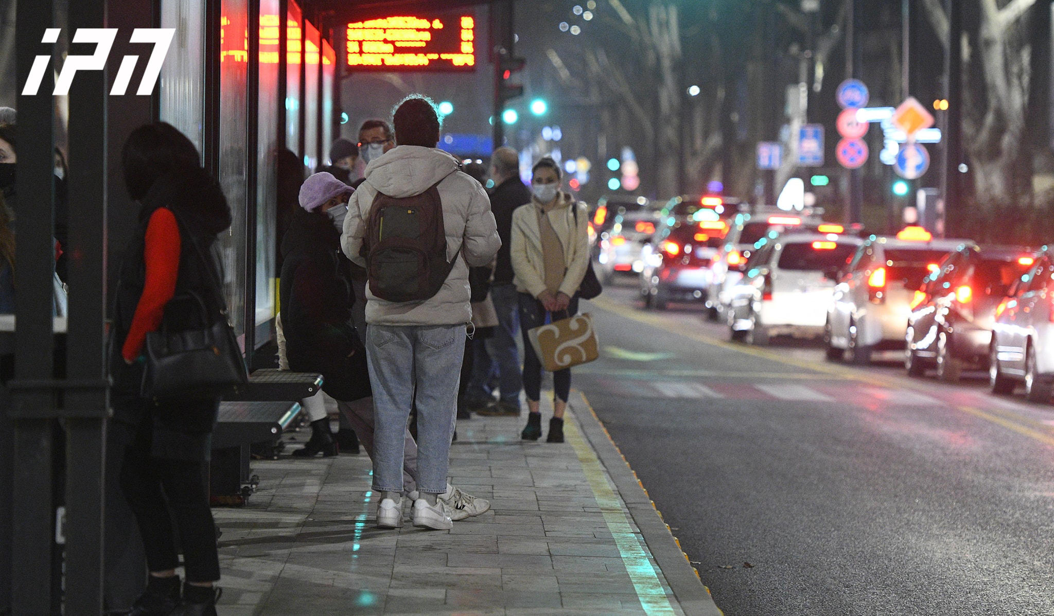 თბილისის მერია - 21-22 მარტს, ავტობუსები, მიკროავტობუსები და მეტრო მგზავრებს უფასოდ მოემსახურება - მუნიციპალური ტრანსპორტი იმოძრავებს უკვე დადგენილი მარშრუტითა და ინტერვალებით