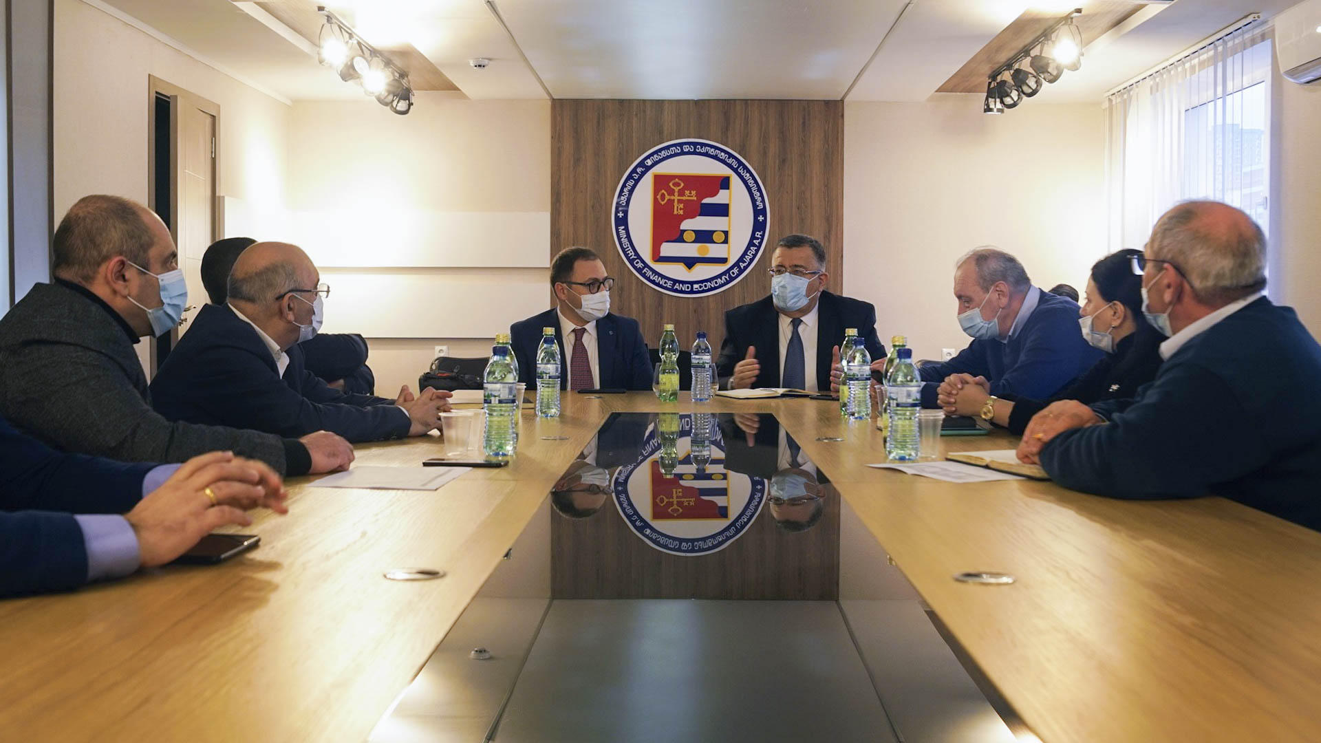 გიორგი ხანიშვილმა აჭარის სოფლის მეურნეობის მინისტრთან აგრარული სექტორის პრიორიტეტულ მიმართულებებზე ისაუბრა