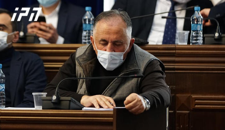 უმრავლესობის დეპუტატი - მადლობა მინდა გადავუხადო მაია ცქიტიშვილს გაწეული მუშაობისთვის - ირაკლი, თქვენმა მოსვლამ მისი წასვლა გადაგვატანინა