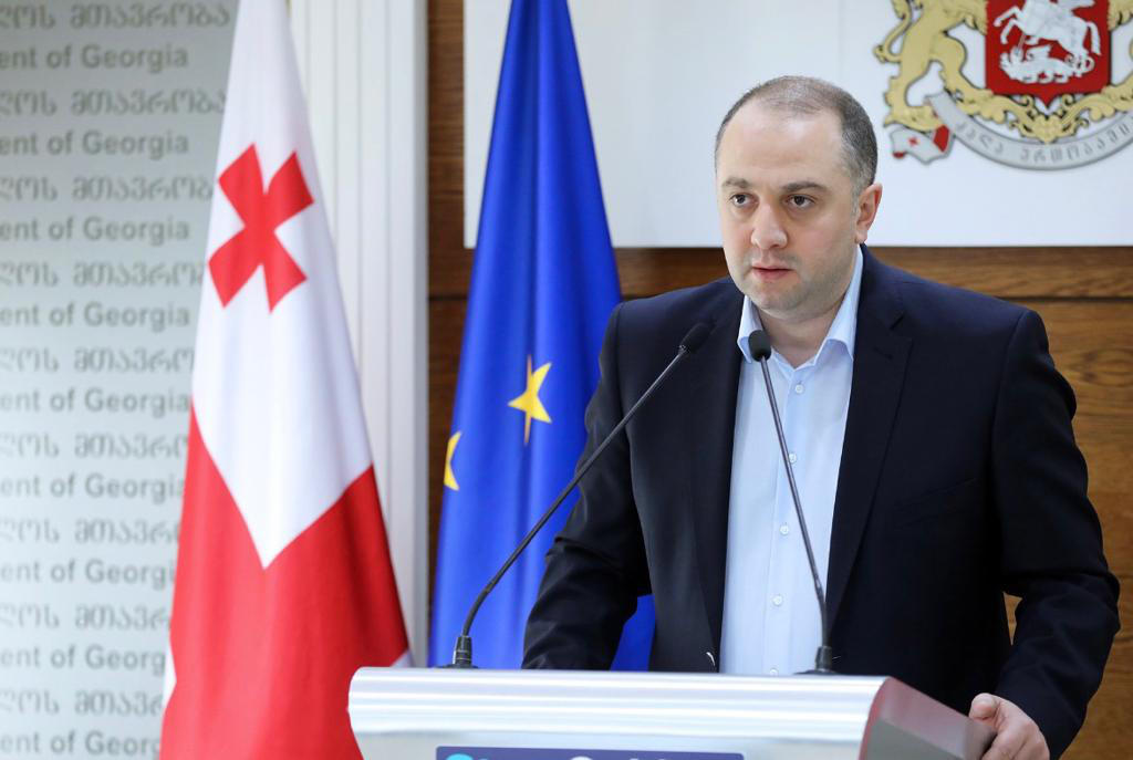 ირაკლი ჩიქოვანი - დღეს რასაც მამუკა ხაზარაძე აკეთებს, ერთი-ერთში ემთხვევა იმას, რასაც „ნაციონალური მოძრაობა“ აკეთებდა