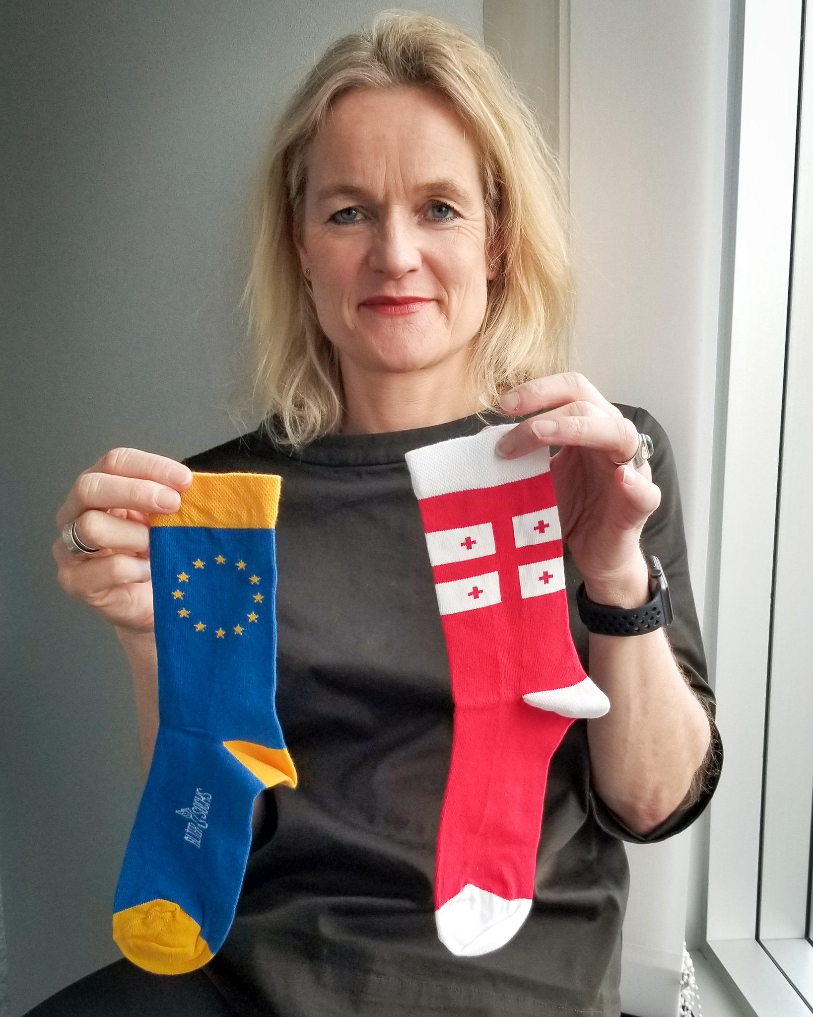 ვიოლა ფონ კრამონი - საქართველო და ევროკავშირი დიდებული წყვილია! ევროპარლამენტი და მე მზად ვართ დამატებითი მილი გავიაროთ