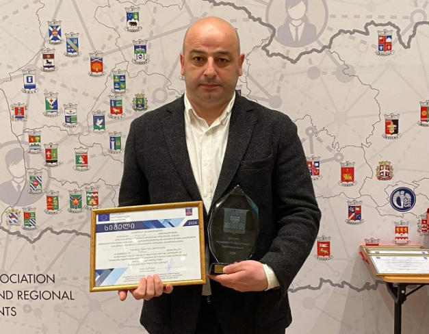 თელავის მუნიციპალიტეტი  პროექტისთვის ,,თელავის მუნიციპალიტეტის საბავშვო ბაღების შენობების თერმომოდერნიზება და ბიომასის მიწოდების ჯაჭვის შექმნა" დაჯილდოვდა