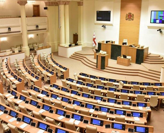 პარლამენტმა რეგლამენტში ცვლილების პროექტი მიიღო, რომელიც ოპოზიციას საპარლამენტო ბერკეტის გამოყენების შესაძლებლობას აძლევს