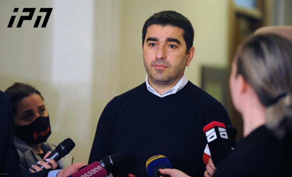 შალვა პაპუაშვილი - ჯორჯ კენტი არ ეთანხმება "პრონწკი" საზოგადოების აზრს, რომ „ოცნება“ და მისი მილიონი ამომრჩეველი არის "პუწინის" მონა