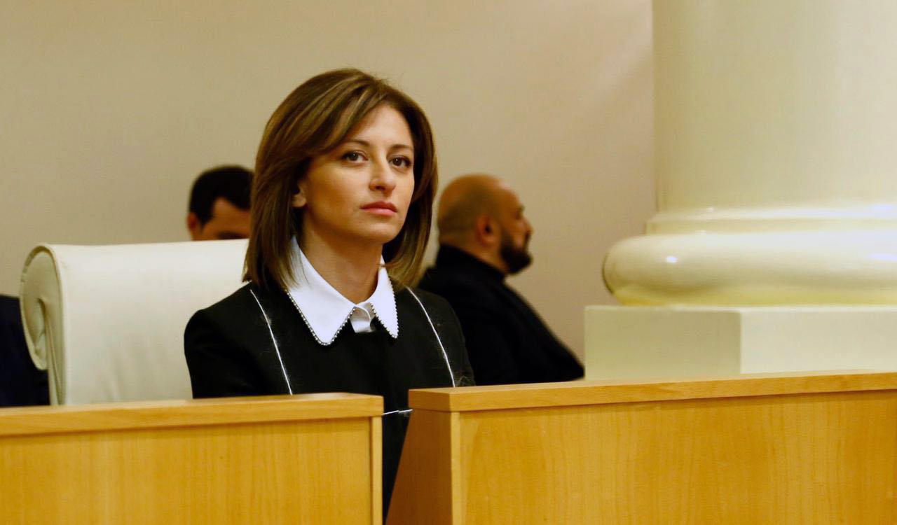 ეკატერინე ტიკარაძე დღეს საჩხერის სამედიცინო ცენტრში, საჯაროდ აიცრება