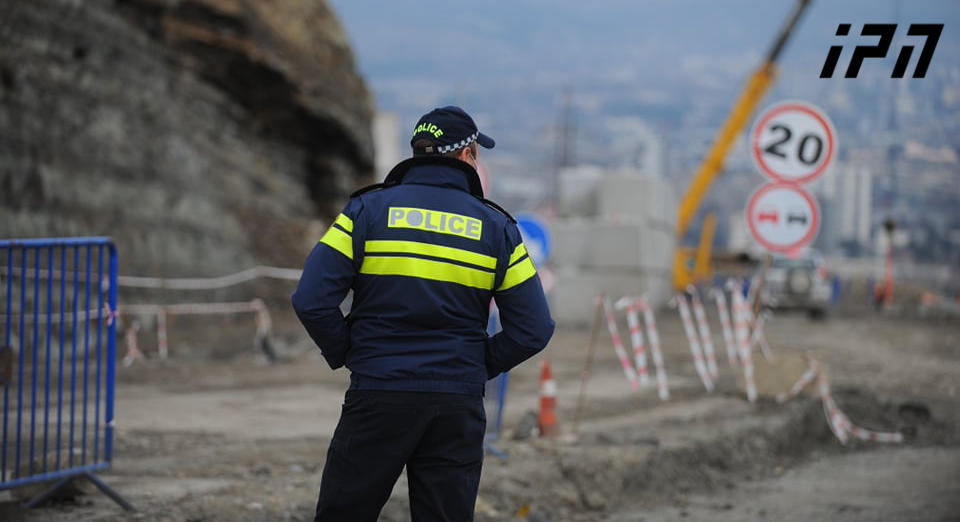 Центр сейсмического мониторинга - Невозможно точно прогнозировать ареал распространения оползня на склоне Вашлиджвари, необходимо временно переместить население в безопасное место