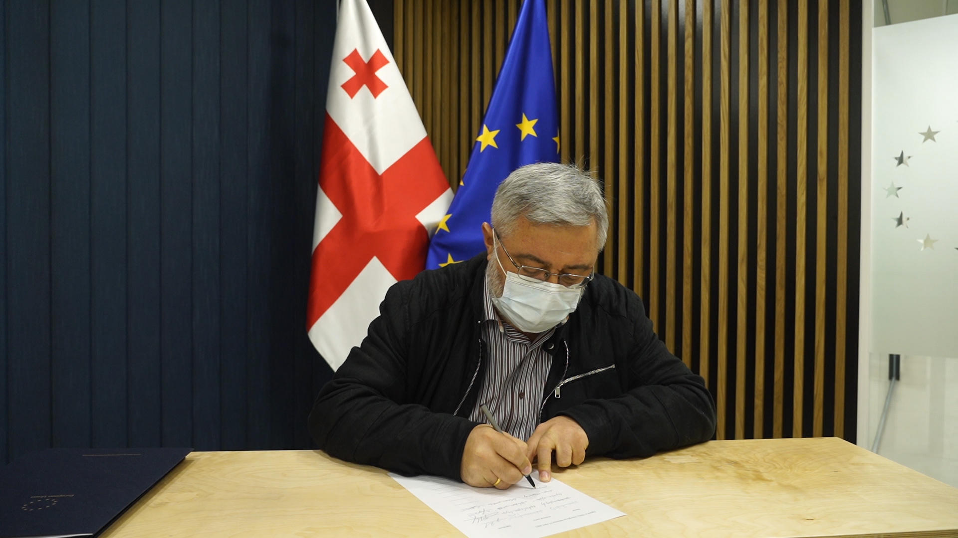 დავით უსუფაშვილი - რადგან შეთანხმების დოკუმენტზე ინდივიდუალური ხელმოწერები გახდა გასაკეთებელი, მეც მოვედი და მოვაწერე - ახლა ყველაზე საპასუხისმგებლო ეტაპია