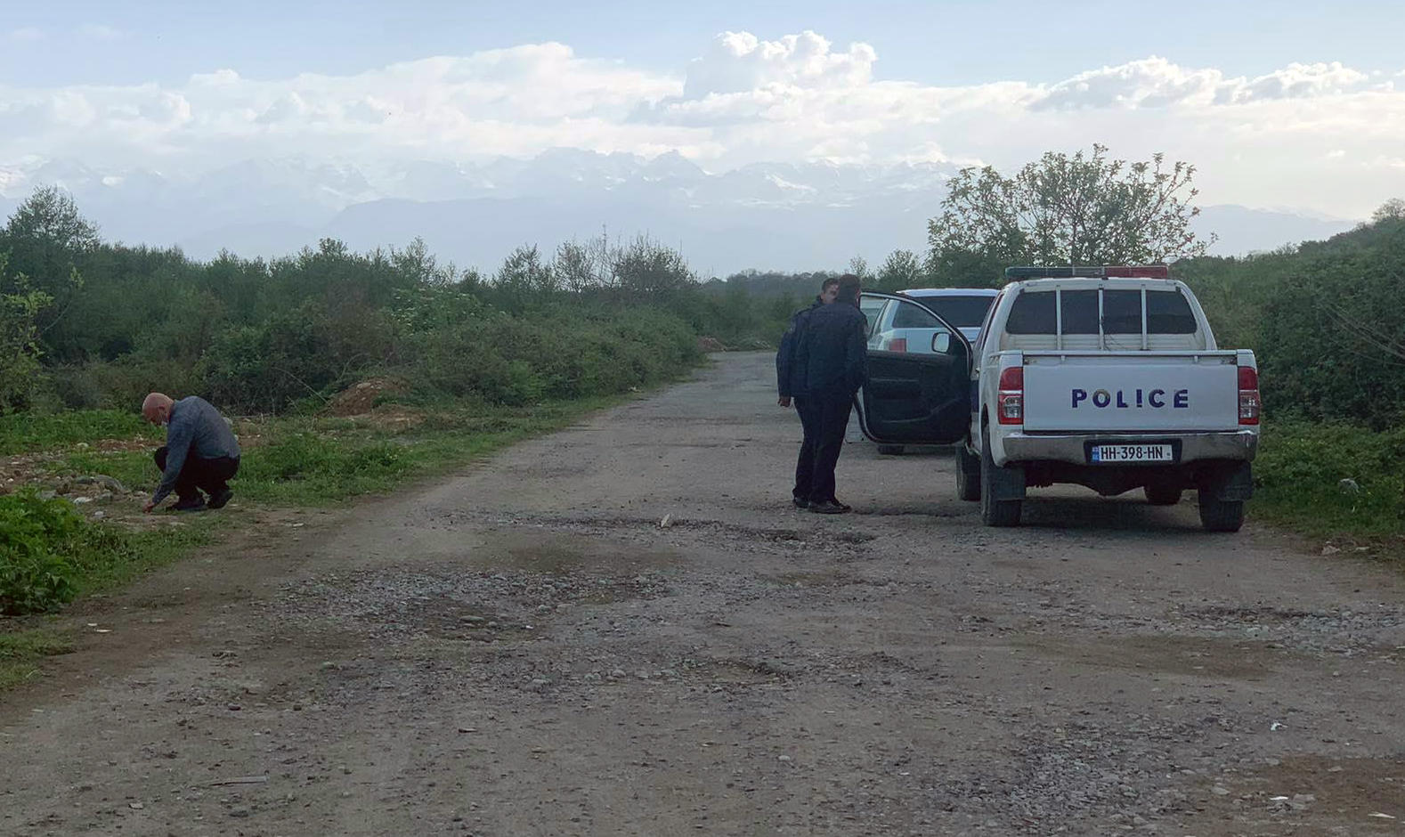 ზუგდიდში, საოკუპაციო ხაზის მიმდებარედ დაჭრილი ახალგაზრდის ჯანმრთელობის მდგომარეობა სტაბილურად მძიმეა, მისი მამის კი დამაკმაყოფილებელია