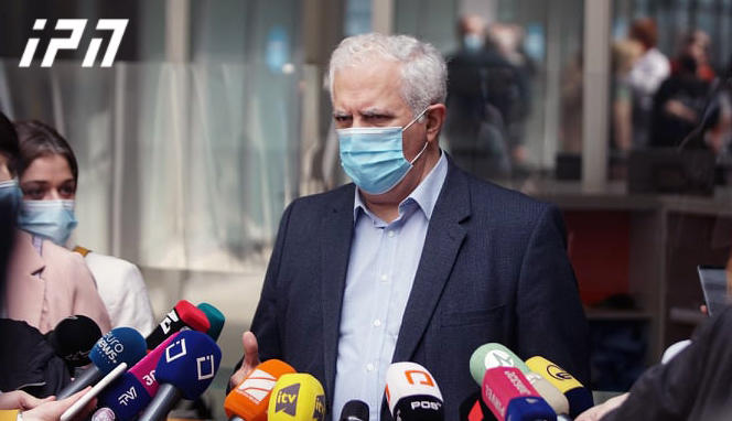 ამირან გამყრელიძის განცხადებით, ივლისიდან ოქტომბრამდე ქვეყანაში კორონავირუსის 3 მლნ 200 ათასზე მეტი ვაქცინის დოზა შემოვა