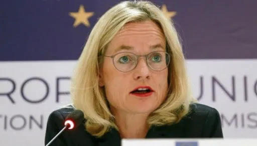 ვიოლა ფონ კრამონი - „ნაციონალურმა მოძრაობამ“ არც კი სცადა შეთანხმებაზე ხელი მოეწერა, ასე რომ ორივე მხარე საშინელ პოლიტიკურ თამაშს თამაშობს მოქალაქეების ხარჯზე, ეს ნამდვილად არ წაადგებათ - საქართველოში მივდივარ