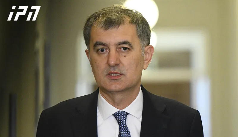 სოზარ სუბარი - კარგია, რომ ნინო ლომჯარია ხშირად ნახულობს ყოფილ პრეზიდენტს, თუმცა გასაოცარია ფაქტი, რომ მან ეს ერთი ადამიანი უფრო ხშირად ინახულა, ვიდრე ყველა სხვა პატიმარი 4 წლის განმავლობაში
