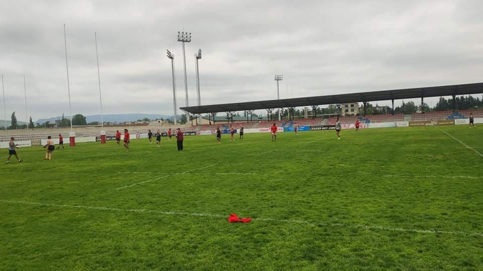 რაგბიში ნახევარფინალური მატჩი, რომელიც ქუთაისში უნდა გამართულიყო, მსაჯების პროტესტის გამო ჩაიშალა