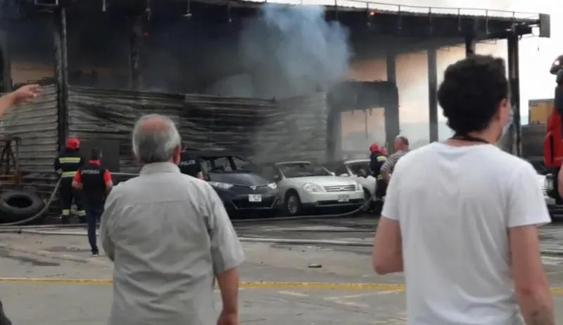 На руставском авторынке пожар