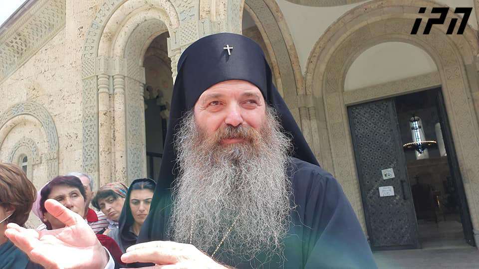 მეუფე იაკობი გიორგი გახარიაზე - ეკლესიის საქმეში პირდაპირ ერეოდა - ხომ იძახოდით ჩემზე, ნასვამმა თქვაო, ფხიზელი გეუბნებით ამას