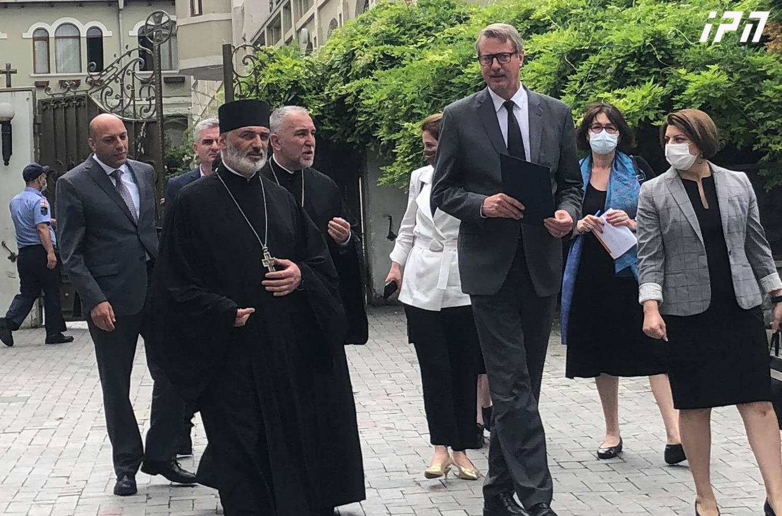 Андрия Джагмаидзе заявляет, что Ниноцминдский детский пансион не будет закрыт, но будет соответствовать международным стандартам