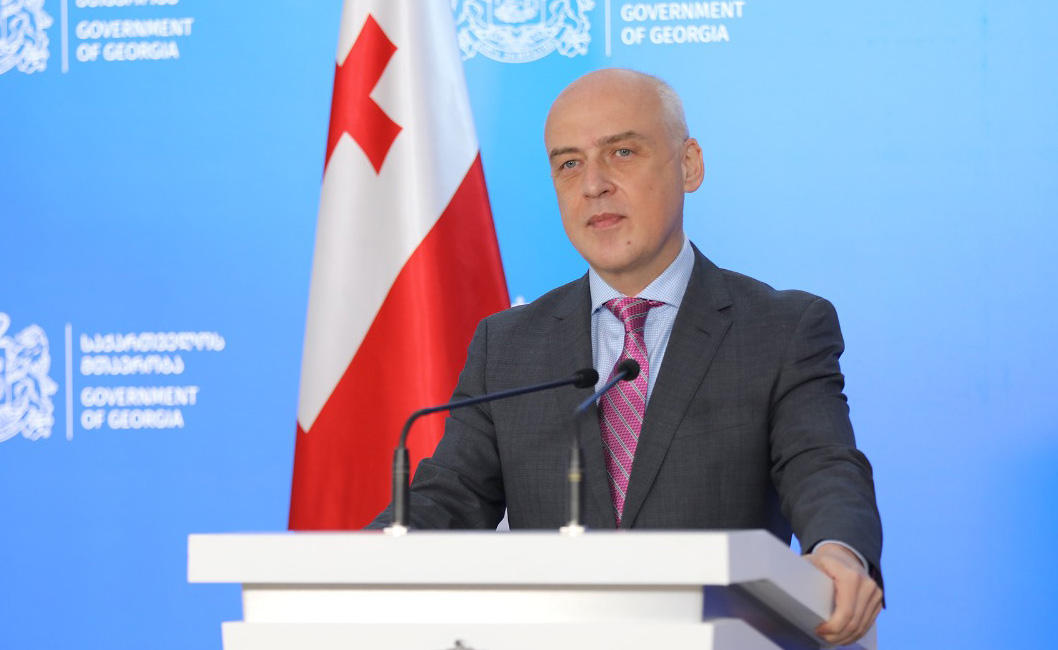 დავით ზალკალიანი - რა გგონიათ, ჩვენ თქვენზე ნაკლები პატრიოტები ვართ? - აქვე არიან, მათი ოკუპაციის შედეგი ავტობანიდან ჩანს, რამდენიმე წუთი დასჭირდება, რომ მთლიანად საქართველო თავდაყირა დააყენონ